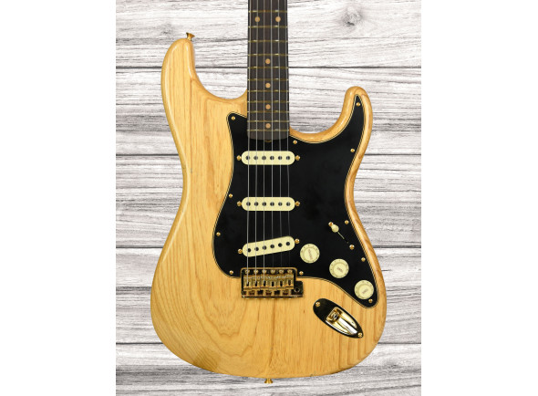 Fender Custom Shop Limited Edition 62 Stratocaster Journeyman Relic Aged Natural Fender Custom Shop Limited Edition 62 Stratocaster Journeyman Relic Aged Natural